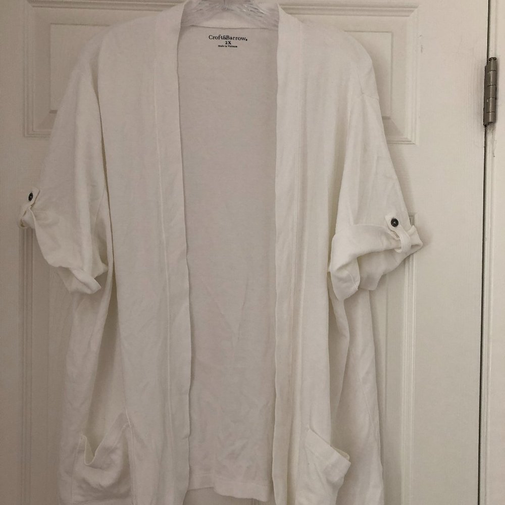 Croft & Barrow White Short Sleeve Jacket